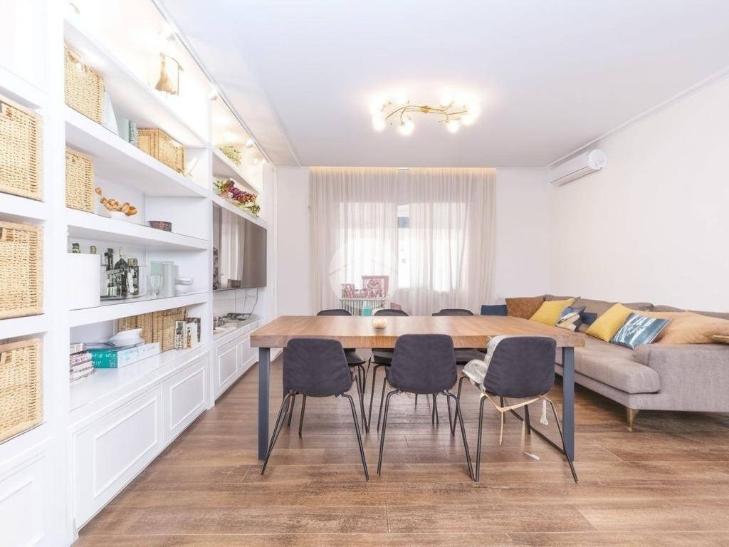 appartamento in vendita a Roma in zona Appio Latino