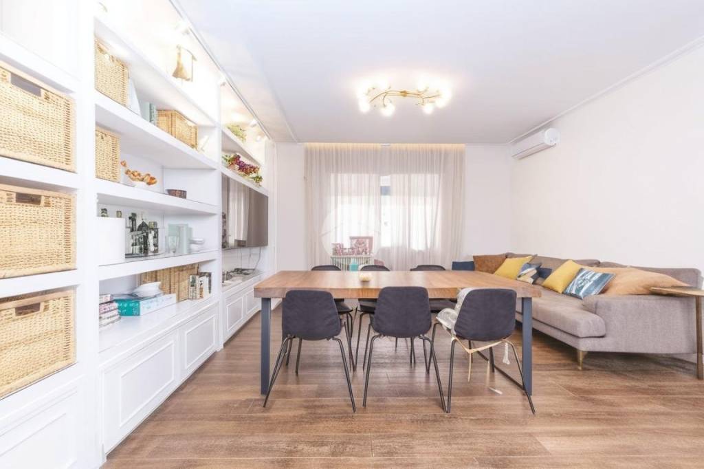 appartamento in vendita a Roma in zona Appio Latino