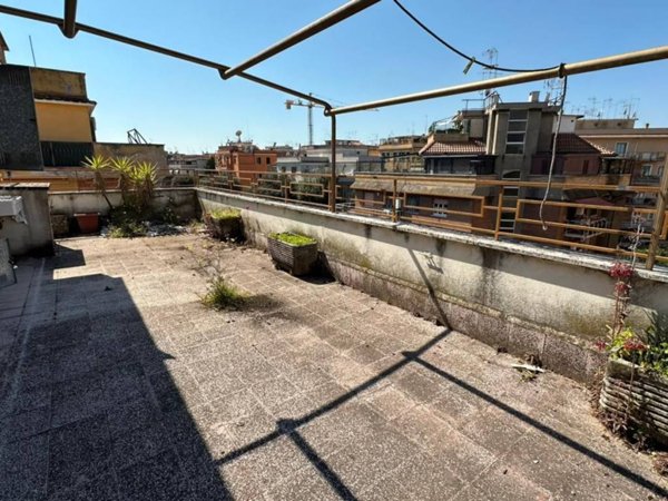 appartamento in vendita a Roma in zona Prenestino-Centocelle