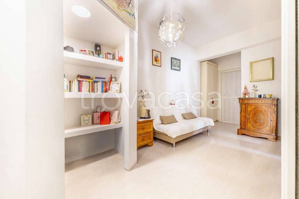 appartamento in vendita a Roma in zona Giuliano Dalmata