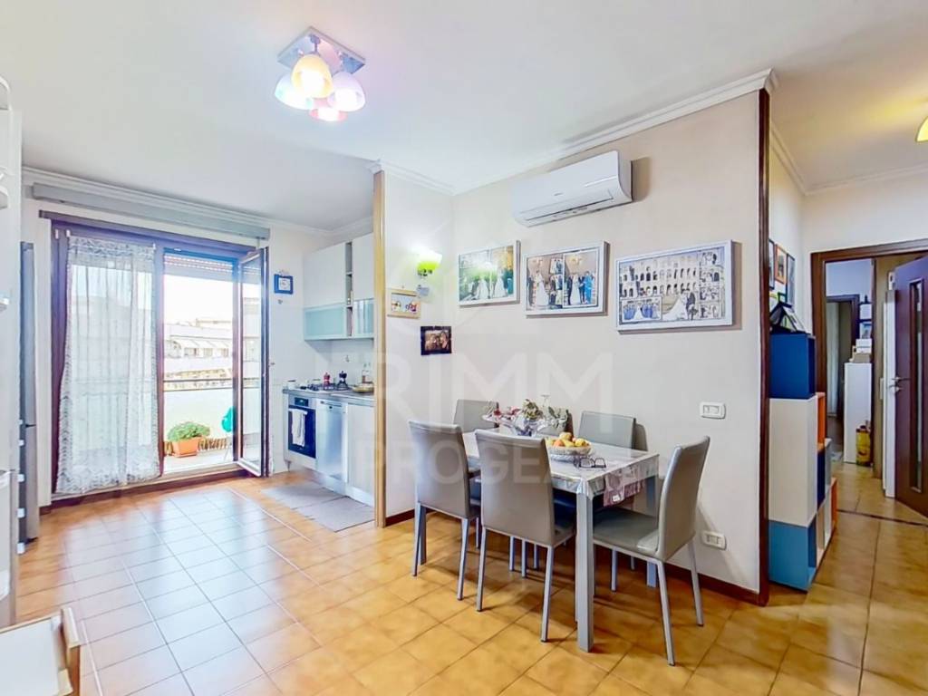 appartamento in vendita a Roma in zona Cinecittà