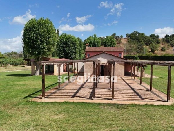 casa indipendente in vendita a Roma