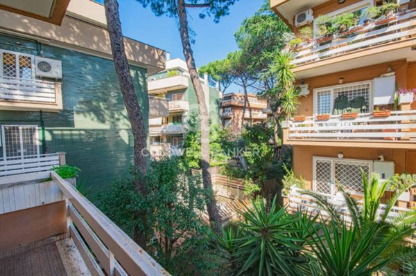 appartamento in vendita a Roma in zona Dragona/Bagnoletto