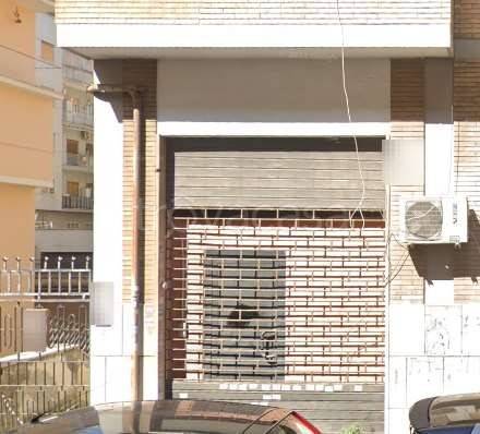 negozio in vendita a Roma in zona Portuense