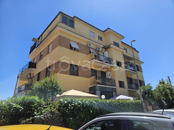 appartamento in vendita a Roma in zona Labaro