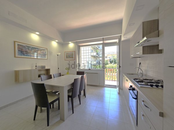 appartamento in vendita a Roma in zona Axa