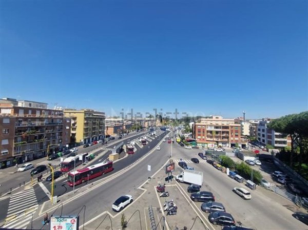 appartamento in vendita a Roma in zona Aurelio