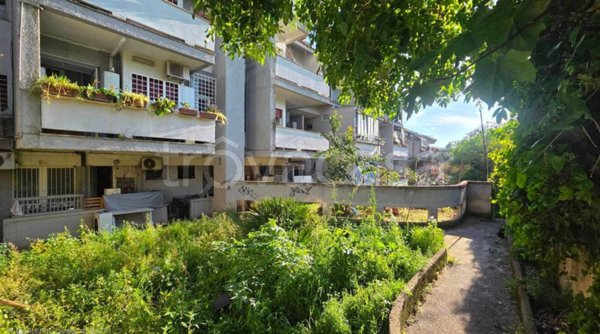 appartamento in vendita a Roma in zona Tomba di Nerone