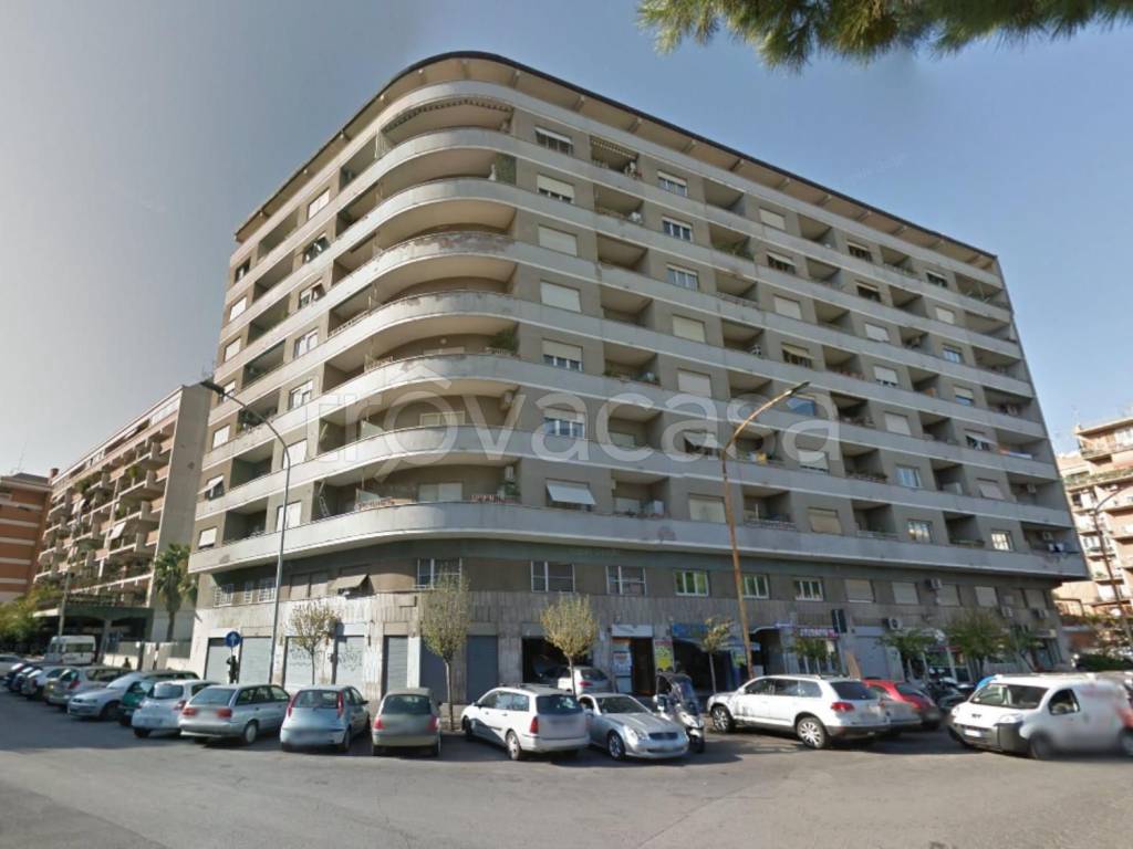 appartamento in vendita a Roma in zona Prenestino-Labicano