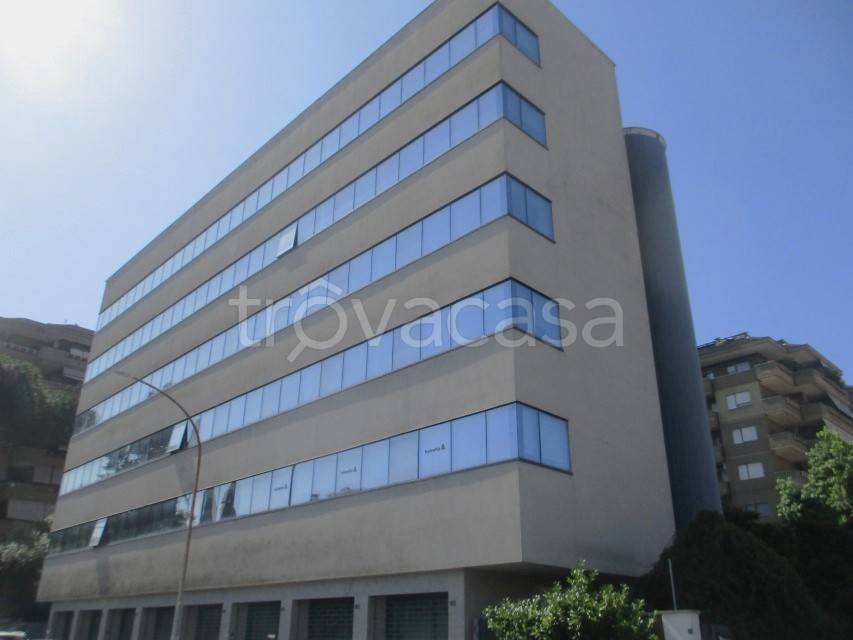 ufficio in vendita a Roma in zona Vigna Murata