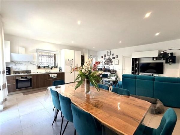 appartamento in vendita a Roma in zona Selva Candida