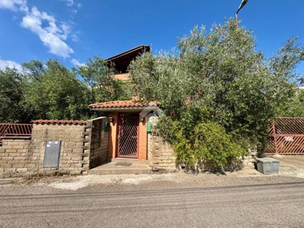 appartamento in vendita a Roma in zona Trigoria