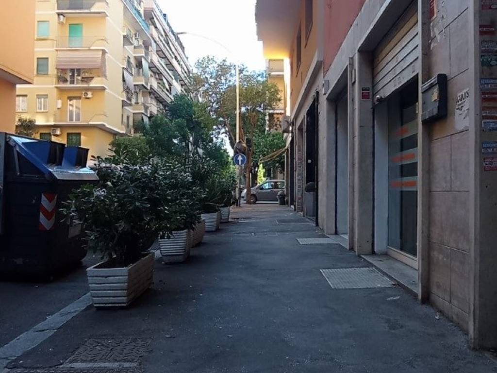 negozio in vendita a Roma in zona Prenestino-Centocelle