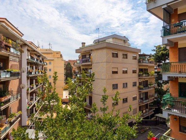 appartamento in vendita a Roma in zona Trieste