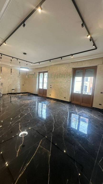 appartamento in vendita a Roma in zona Trevi-Colonna