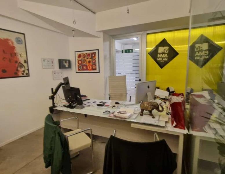 locale commerciale in vendita a Roma in zona Monte Sacro/Talenti