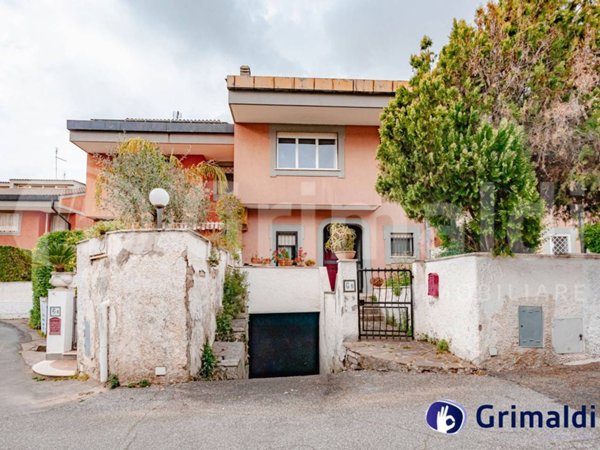 casa indipendente in vendita a Roma in zona Aurelio