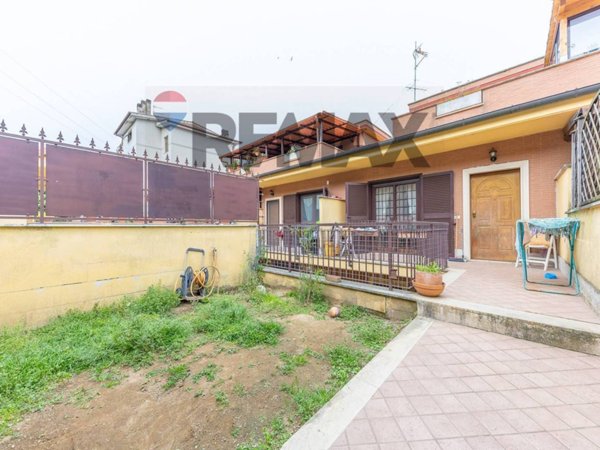 casa indipendente in vendita a Roma in zona Ottavia