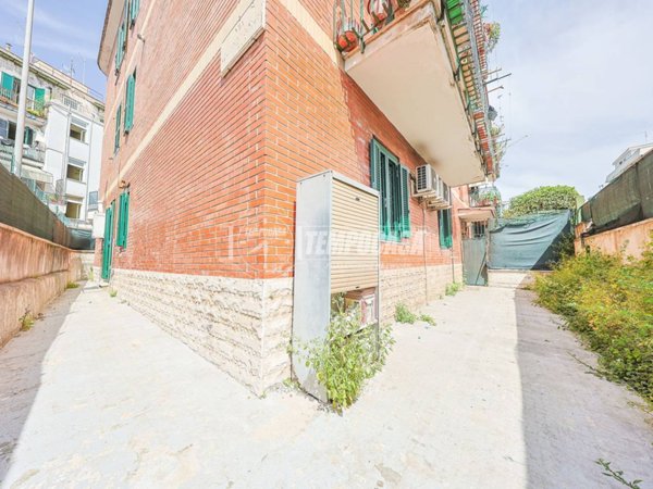 appartamento in vendita a Roma in zona Prenestino-Centocelle