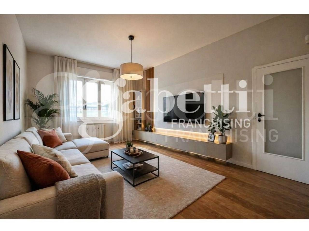 appartamento in vendita a Roma in zona Tuscolano