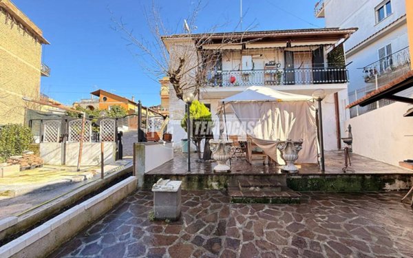 appartamento in vendita a Roma in zona Ottavia