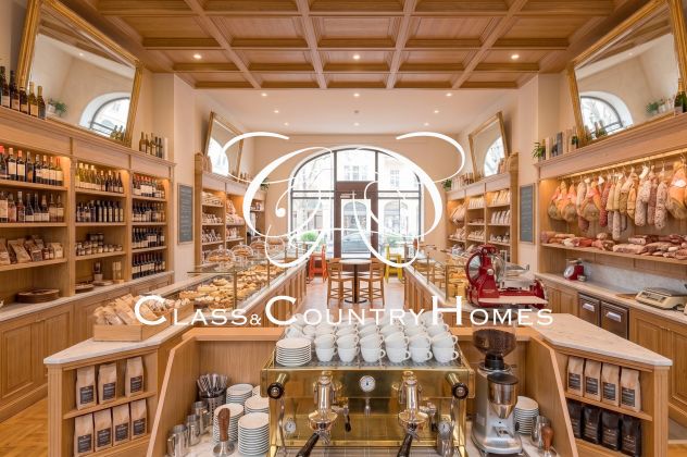 negozio in vendita a Roma in zona Rione di Ponte