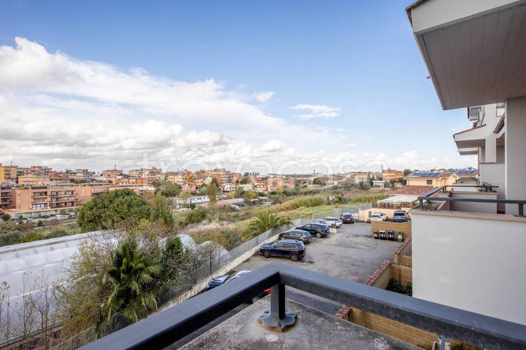 appartamento in vendita a Roma in zona Aurelio