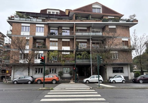 appartamento in vendita a Roma in zona San Saba - Ripa