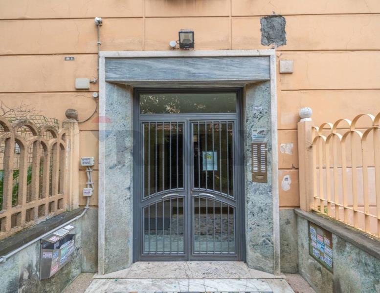 appartamento in vendita a Roma in zona Tuscolano