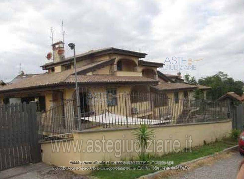 casa indipendente in vendita a Roma in zona Tor Vergata/Torrenova