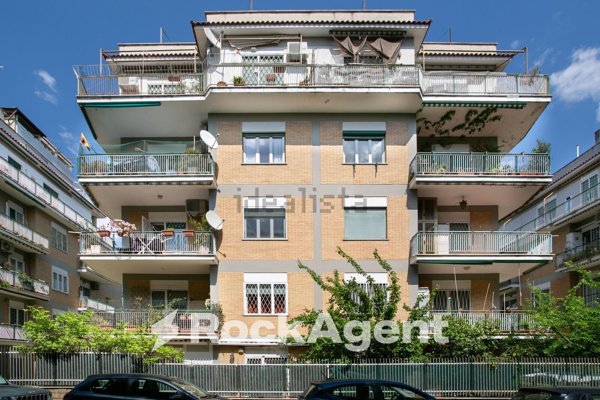 appartamento in vendita a Roma in zona Portuense