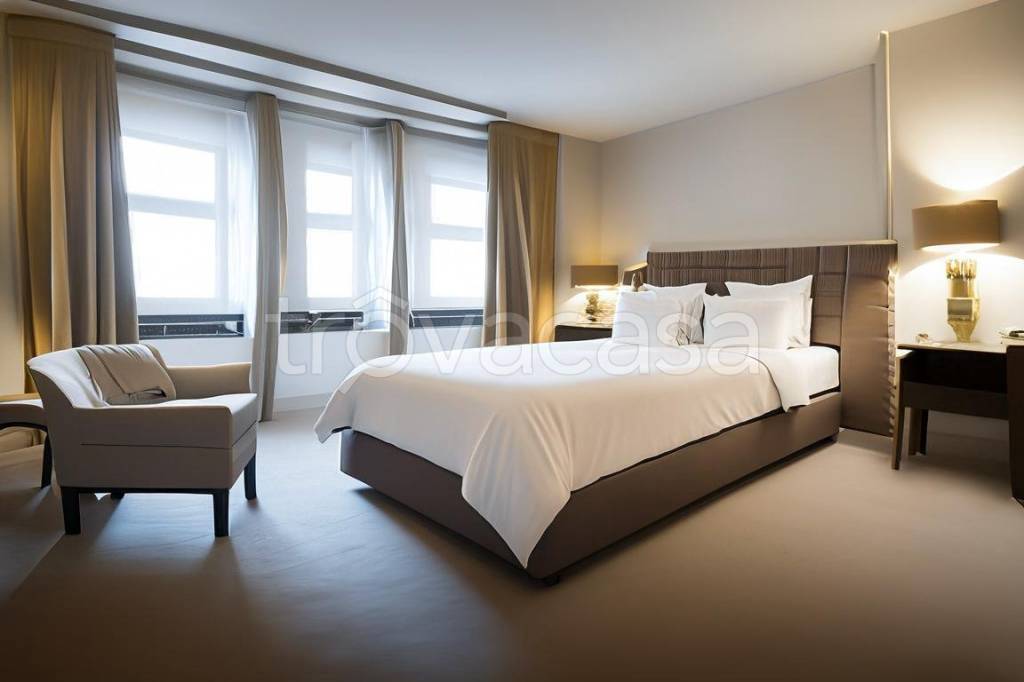 negozio in vendita a Roma in zona Trevi-Colonna