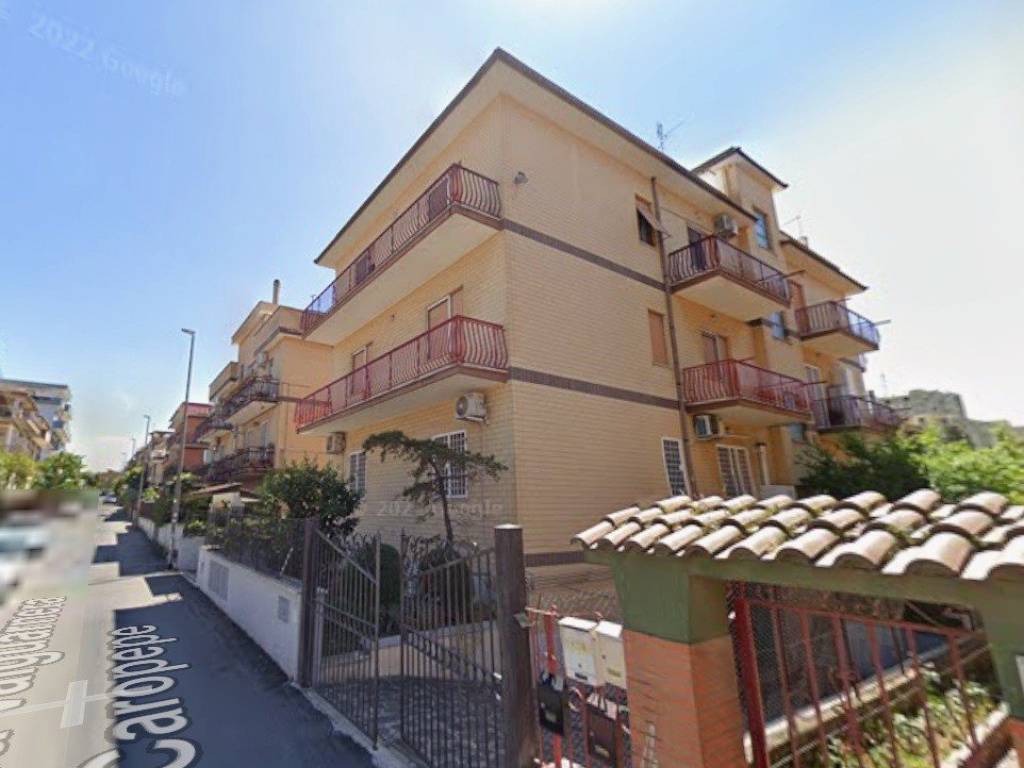 appartamento in vendita a Roma in zona Tor Bella Monaca