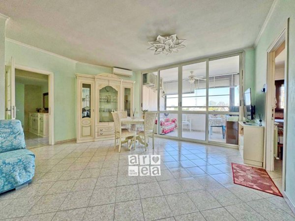 appartamento in vendita a Roma in zona Spinaceto