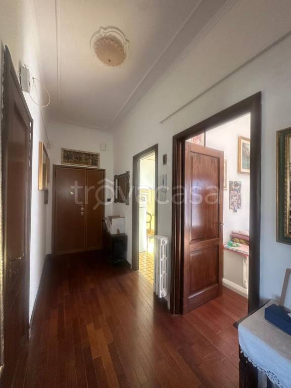 appartamento in vendita a Roma in zona Appio Claudio