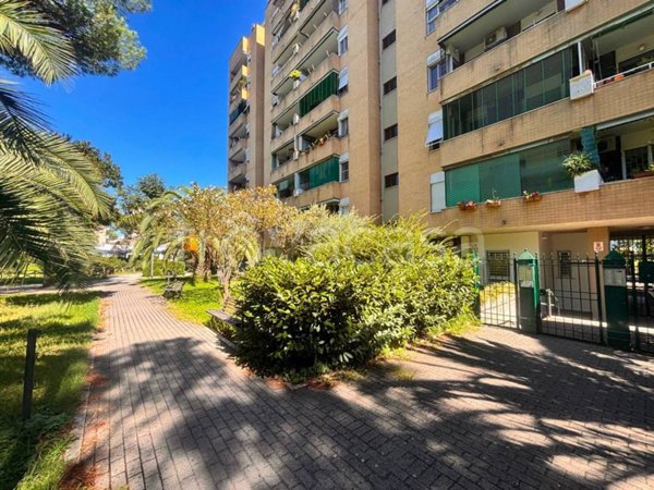 appartamento in vendita a Roma in zona Cinecittà