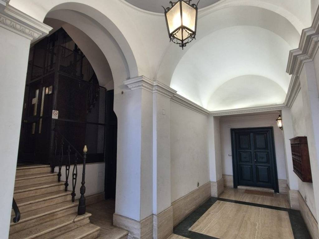 appartamento in vendita a Roma in zona Campo Marzio