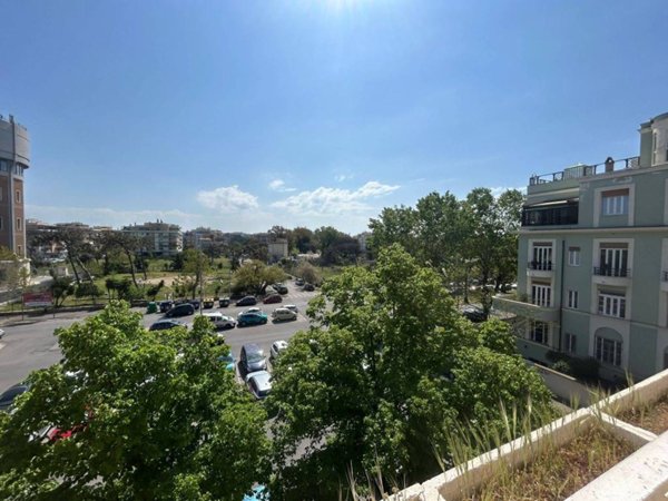 appartamento in vendita a Roma in zona Ostia