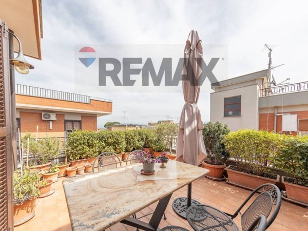 appartamento in vendita a Roma in zona Finocchio