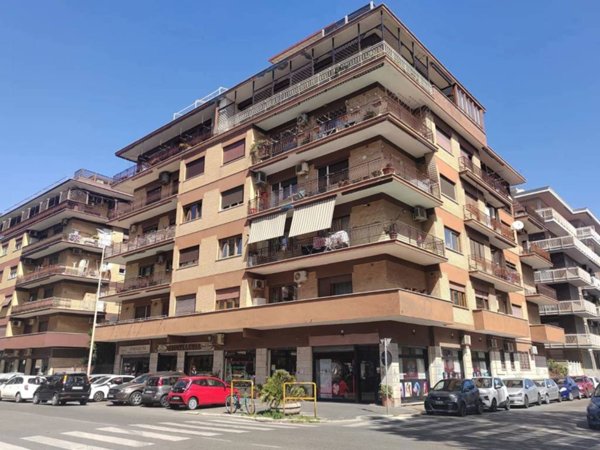 appartamento in vendita a Roma in zona Ostia