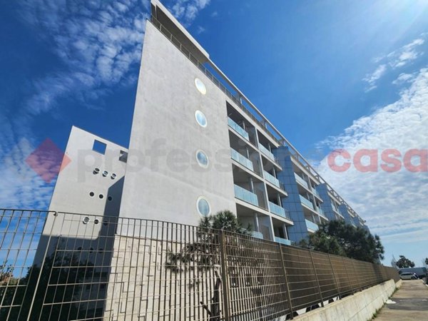 appartamento in vendita a Roma in zona Ostia