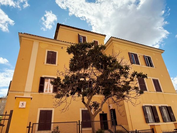 appartamento in vendita a Roma in zona Gianicolense