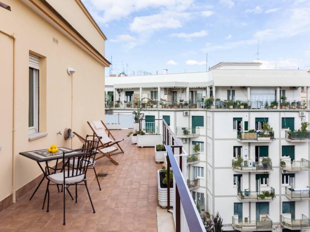 appartamento in vendita a Roma in zona Gianicolense