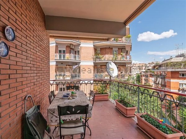 appartamento in vendita a Roma in zona Gianicolense