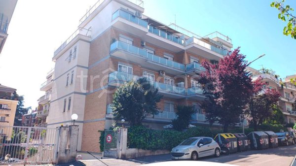 appartamento in vendita a Roma in zona Gianicolense