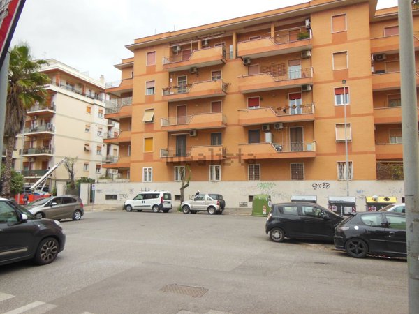appartamento in vendita a Roma in zona Ostia