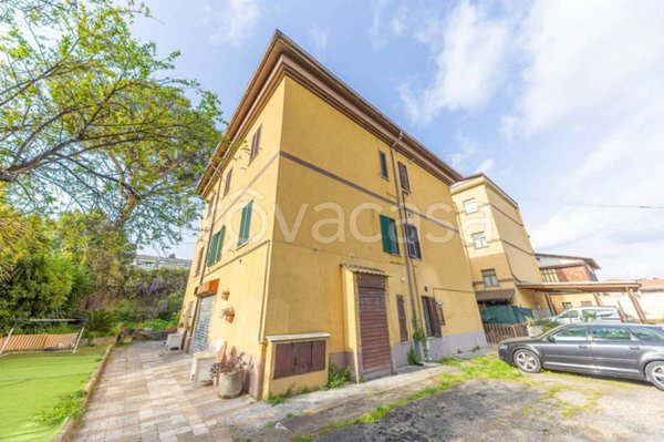 appartamento in vendita a Roma in zona Torre Angela