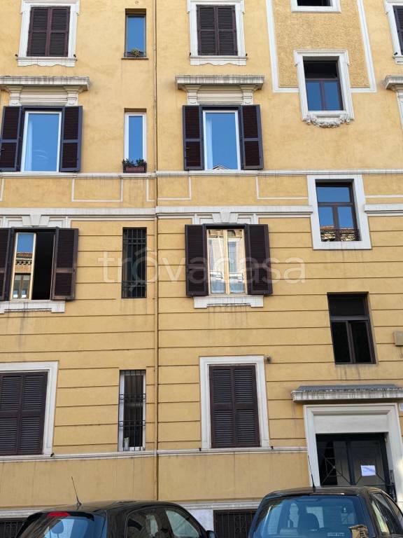 appartamento in vendita a Roma in zona Tuscolano