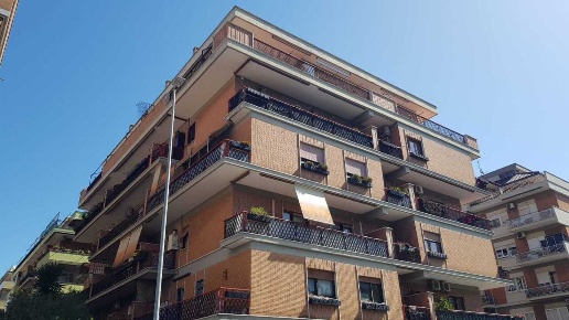appartamento in vendita a Roma in zona Ostia