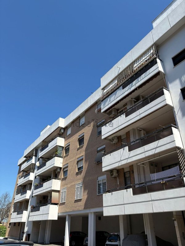appartamento in vendita a Roma in zona Acilia